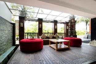 Kyriad Royal Seminyak  Exterior photo